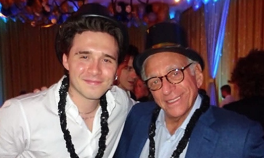 Brooklyn Beckham chúc sinh nhật bố vợ giữa tin đồn bất hòa gia đình - hình ảnh - abc8tiger.vip