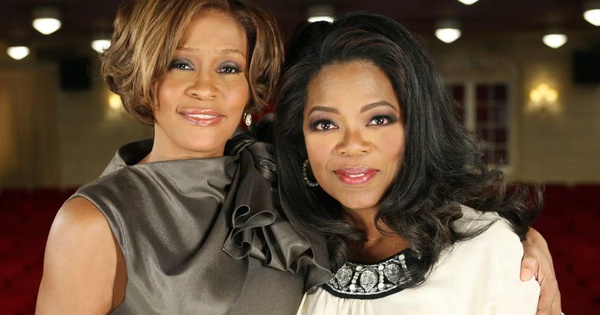 Gia đình Whitney Houston phản ứng dữ dội trước phát ngôn gây tranh cãi của Oprah Winfrey - hình ảnh - abc8tiger.vip