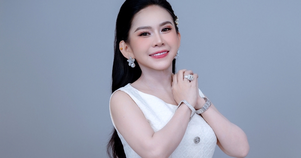 Nghệ sĩ cải lương Bình Tinh ở tuổi 40: góc nhìn mới cho người chơi Việt - hình ảnh - abc8tiger.vip Nghệ sĩ cải lương Bình Tinh ở tuổi 40: góc nhìn mới cho người chơi Việt - hình ảnh - abc8tiger.vip