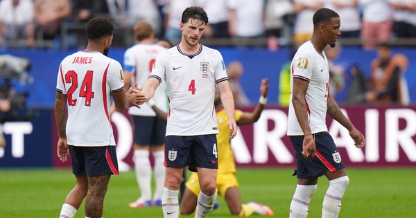 Declan Rice gây lo lắng cho đội tuyển Anh, HLV Tuchel cho cầu thủ đi chơi golf - hình ảnh - abc8tiger.vip