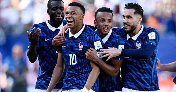 Mbappe giải quyết cuộc tranh luận nảy lửa ‘Messi – Ronaldo, ai giỏi hơn’ bằng câu trả lời gây sốc: góc nhìn mới cho người chơi Việt - hình ảnh - abc8tiger.vip