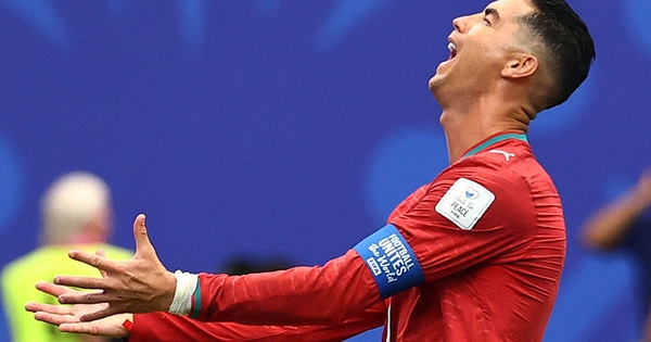 Đến lúc Ronaldo nên ngồi dự bị? - hình ảnh - abc8tiger.vip
