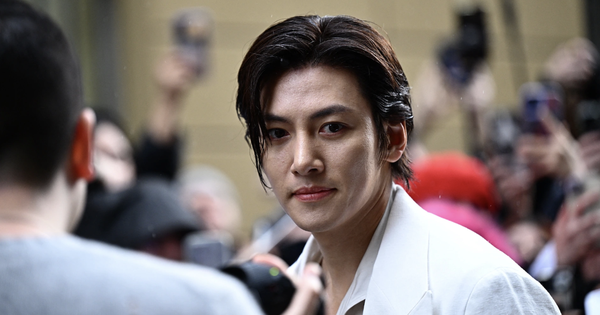 Ji Chang Wook dính bê bối trốn thuế: Cú sốc cho fan Việt và làn sóng tìm kiếm giải trí trực tuyến - hình ảnh - abc8tiger.vip