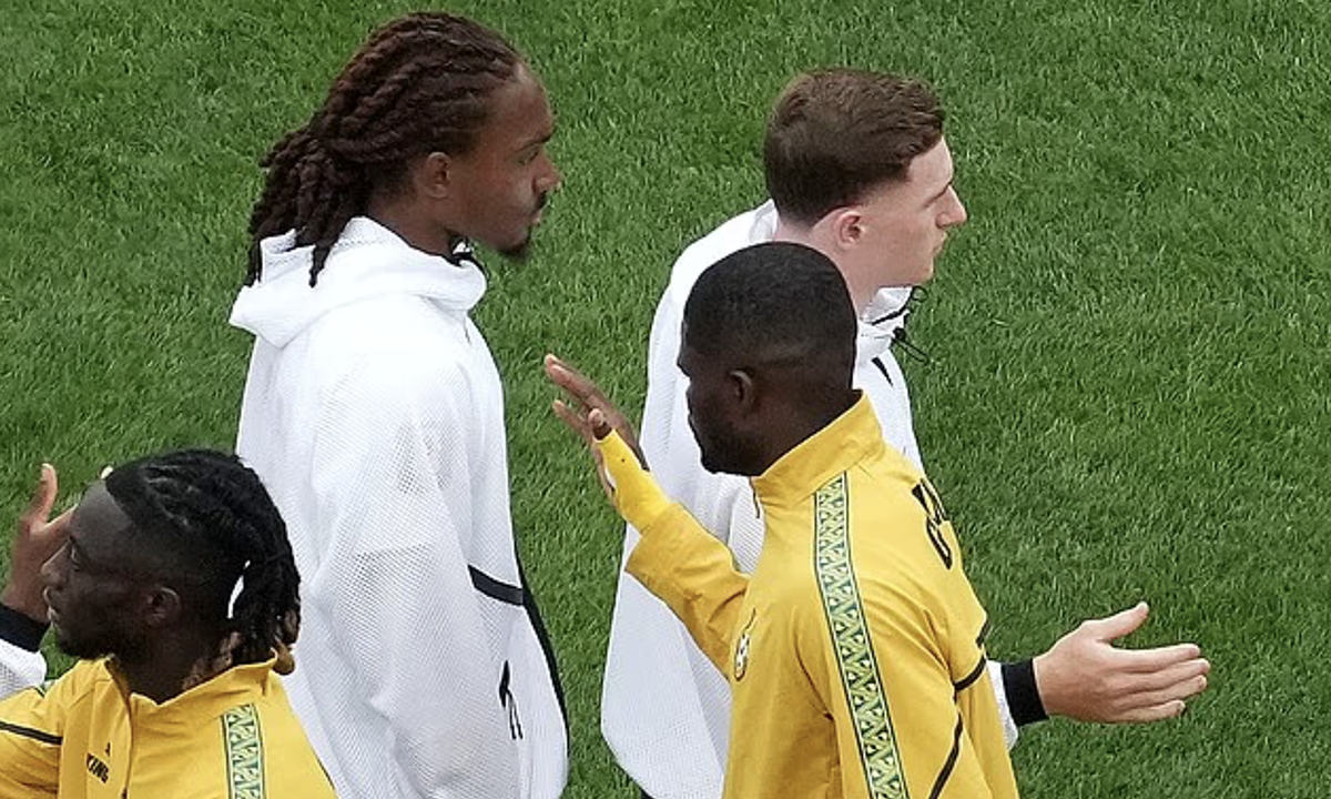 Cầu thủ Anh từ chối bắt tay đối thủ ở World Cup: Djed Spence và hành động gây tranh cãi - hình ảnh - abc8tiger.vip