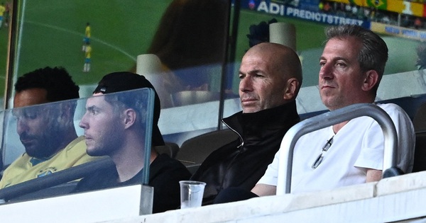 Zidane đến xem con trai đối đầu Messi, thay vì dự khán trận Pháp gặp Senegal: Tình phụ tử!: góc nhìn mới cho người chơi Việt - hình ảnh - abc8tiger.vip