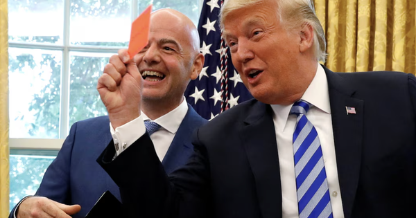 Chủ tịch FIFA lên tiếng vụ tiền đạo Mỹ được xóa thẻ đỏ: ‘Tôi đã giải thích với Tổng thống Trump…’ - hình ảnh - abc8tiger.vip