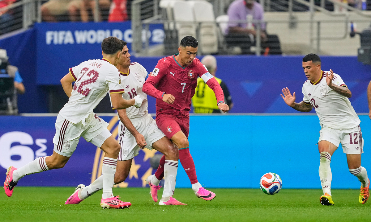 Ronaldo nhận điểm thấp nhất trận thua Tây Ban Nha: Cơ hội cho người hâm mộ tận hưởng Game đổi thưởng uy tín - hình ảnh - abc8tiger.vip Ronaldo nhận điểm thấp nhất trận thua Tây Ban Nha: Cơ hội cho người hâm mộ tận hưởng Game đổi thưởng uy tín - hình ảnh - abc8tiger.vip
